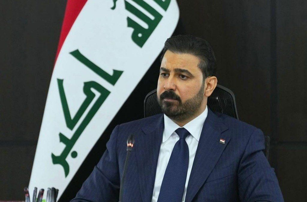 الزيدي يؤكد أهمية التعاون مع القطاع الخاص في تسويق المنتجات النفطية ودعم المشاريع الصناعية.